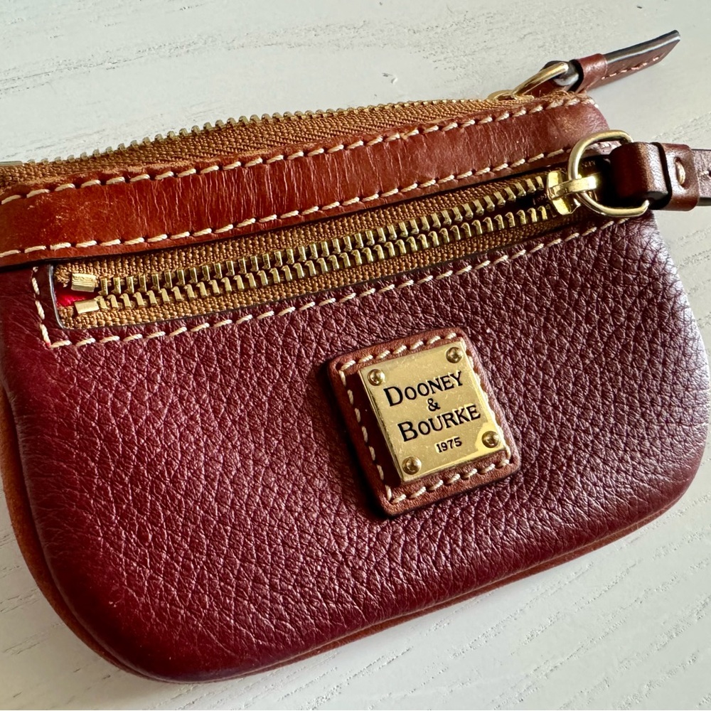 Dooney coin purse with double zipper